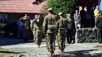 Es oficial: el Gobierno moderniza las escuelas militares y compra helicópteros