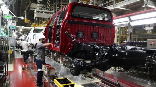 Crisis de los neumáticos: Toyota interrumpe su producción en Zárate