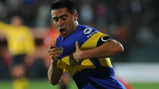 Los llamativos pantalones de Riquelme para ver a Al Pacino en el Colón