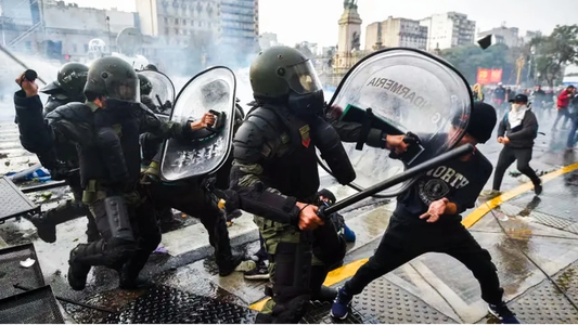 Liberaron a otros 11 detenidos por los destrozos frente al Congreso por la Ley Bases