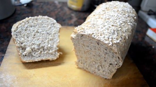 Pan de avena y semillas: la receta fácil para que quede esponjoso, saludable y lleno de sabor