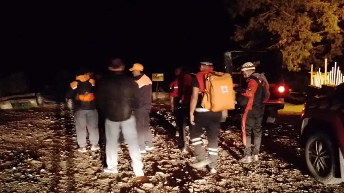 Jujuy: buscan a una pareja que se perdió cuando realizaba senderismo en un cerro