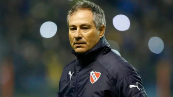 Moyano le dijo a Holan que no sigue y Beccacece tiene todo para ser el nuevo DT de Independiente