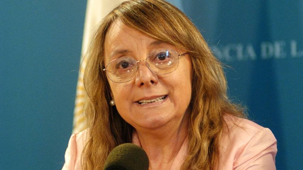 Adelanto A24.com: en Santa Cruz, Alicia Kirchner no podrá pegar la boleta de su candidatura a la fórmula de los Fernández