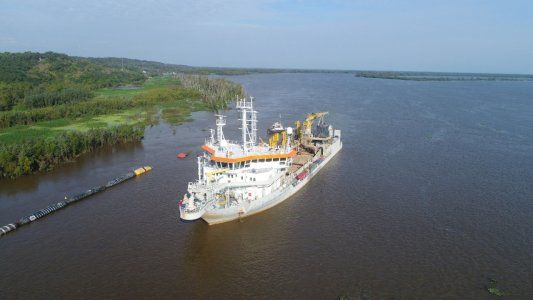 Hidrovía del Paraná: sobredragan de urgencia por la bajante que afecta a las exportaciones