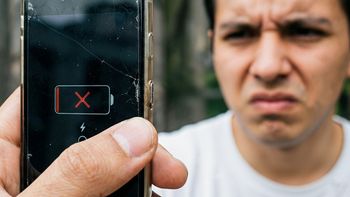 El botón del celular que todos tocan mal y hace que la batería dure mucho menos