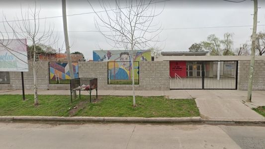 Atacó a su hijo de 5 años con un palo, lo envió a la escuela lastimado y el desenlace fue brutal