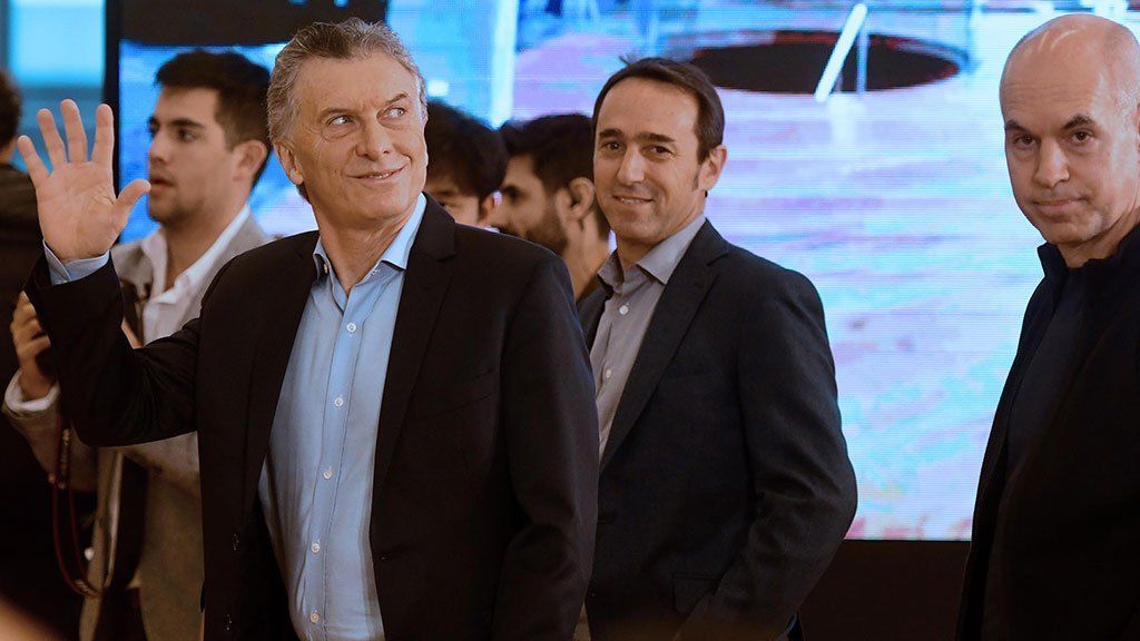 Macri visitó al dueño de Mercado Libre e inauguró un centro de desarrollo: En la Argentina estamos impulsando muchas revoluciones