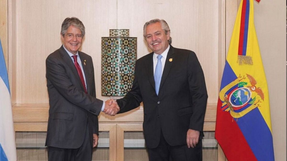 El presidente de Ecuador viaja al país y el lunes se reunirá con Alberto Fernández