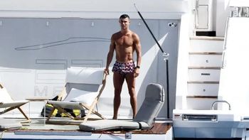 Las lujosas vacaciones de Cristiano Ronaldo: villa exclusiva, yate y mucho más