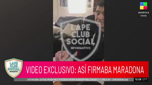 Se conoció un dramático video de Diego Maradona firmando su contrato con Matías Morla y será clave en la causa
