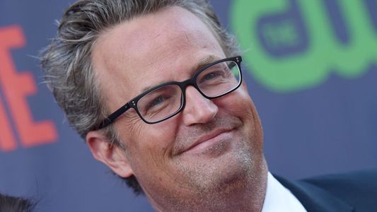 Niegan que al actor Matthew Perry le queden pocos meses de vida