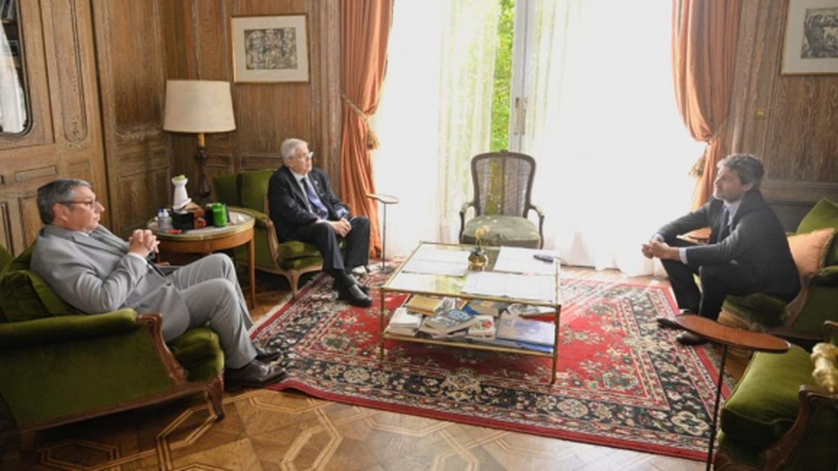 Reunión del embajador de Uruguay en Argentina