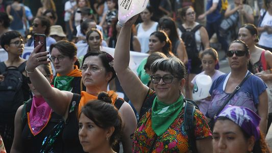 8M | Mujeres de todo el país marcharon para decir basta de femicidios y precarización laboral