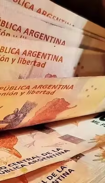 Los salarios crecieron 2,2% en julio y le ganaron a la inflación