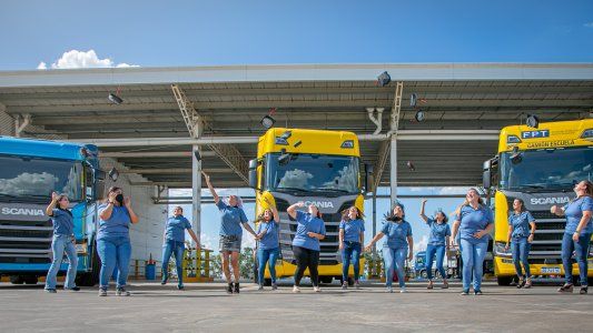 Scania festeja sus 12 nuevas Conductoras