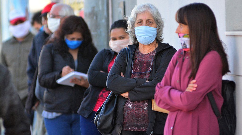 Desde hoy, rige el uso de tapabocas obligatorio en calles y espacios públicos de la Ciudad de Buenos Aires