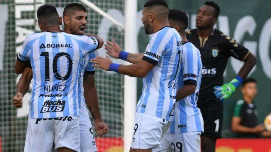 Atlético Tucumán le ganó a Banfield y desplazó a River de la zona Libertadores