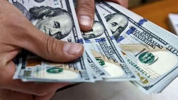 Dólar oficial y dólar blue: tras operar con altibajos, ¿a cuánto cerraron las divisas?