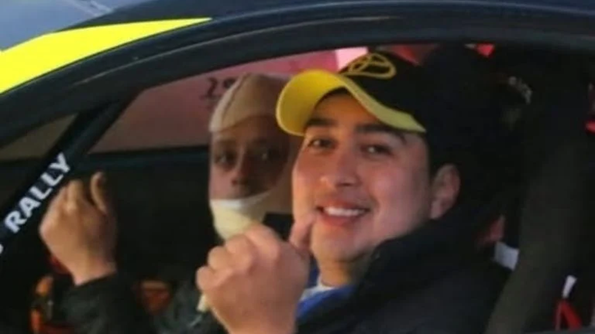 photoSalieron a probar su nuevo auto de rally y el final fue desgarrador