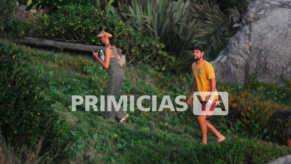 Las fotos de los días de relax de Juana Viale en Uruguay tras una travesía en velero con su novio