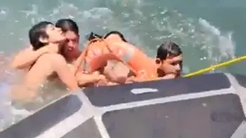 Cinco argentinos se metieron al mar en Chile y uno desapareció: los impactantes videos