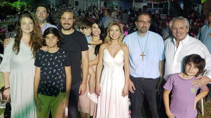 Alberto Fernández sorprendió con una visita a San Cayetano para pasar la Nochebuena