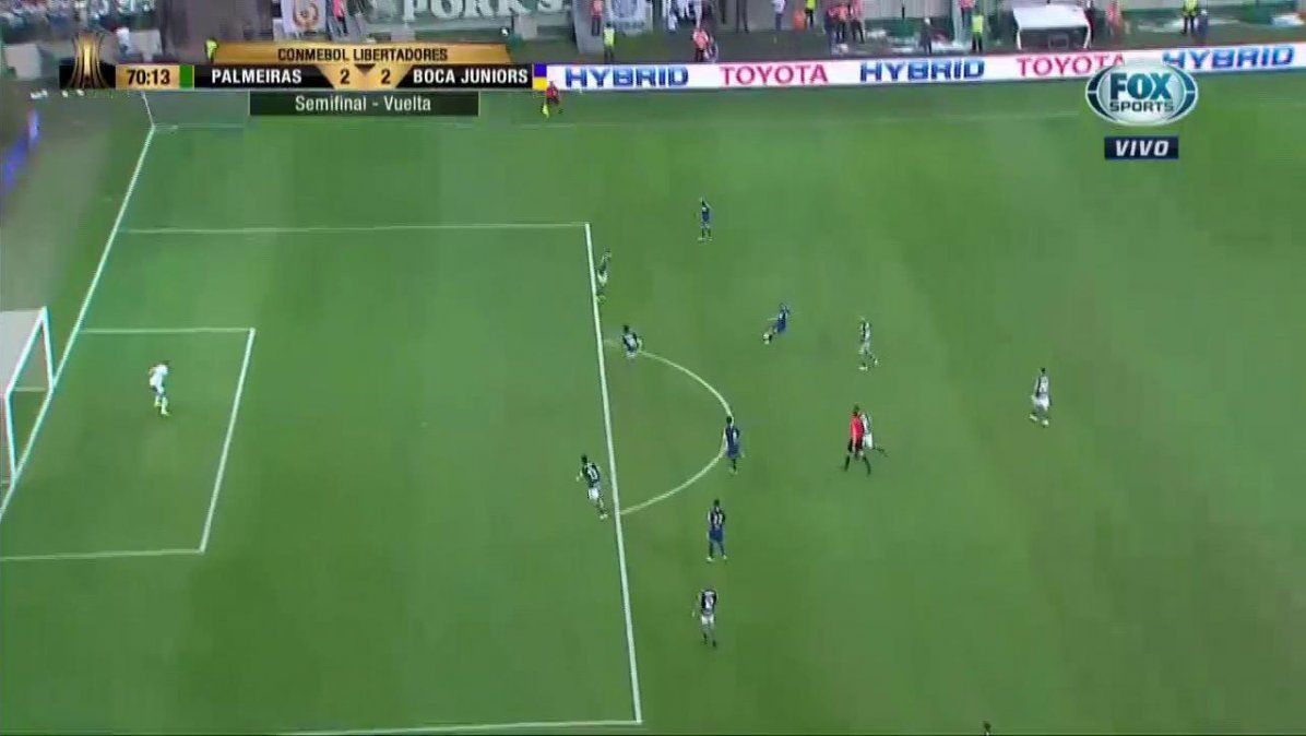 Otra vez Benedetto hizo delirar a Boca en un momento complicado