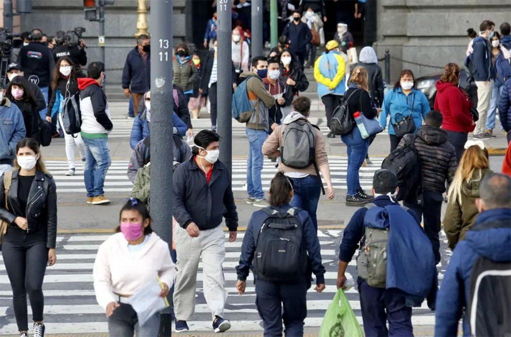 Nuevo incremento en los contagios: se confirmaron 14.740 casos y 359 muertes en 24 horas