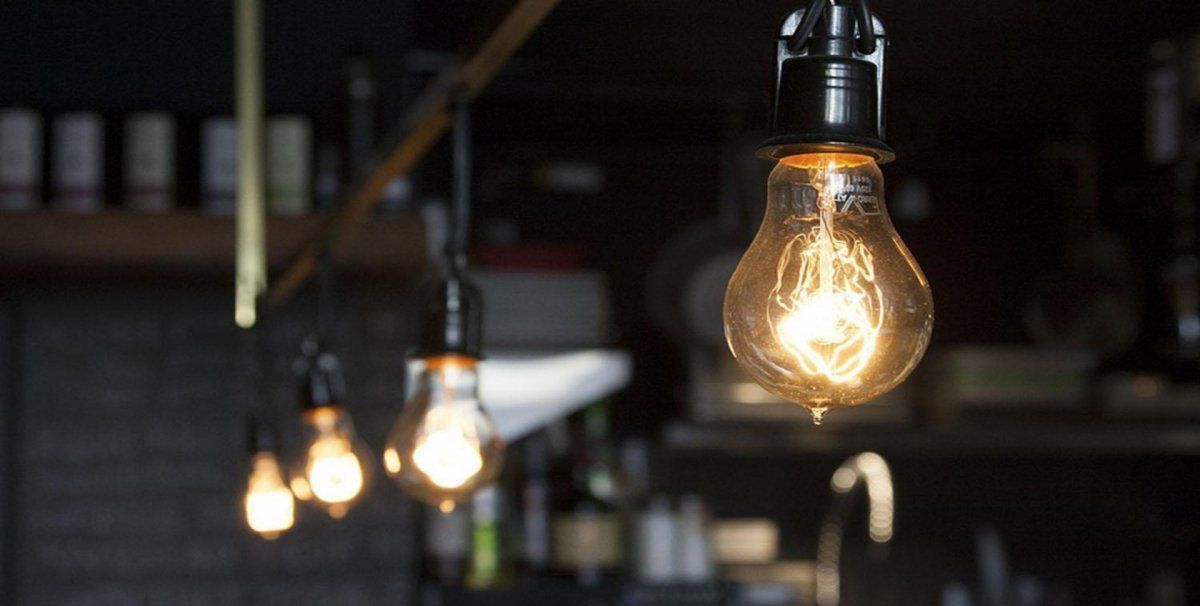 Extienden por decreto el congelamiento de las tarifas de luz y gas hasta marzo