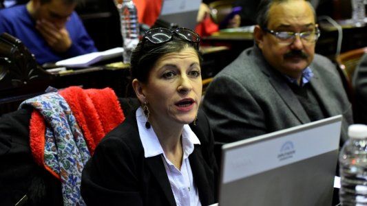 Después del “affaire propina”, el kirchnerismo busca instaurarlas por ley