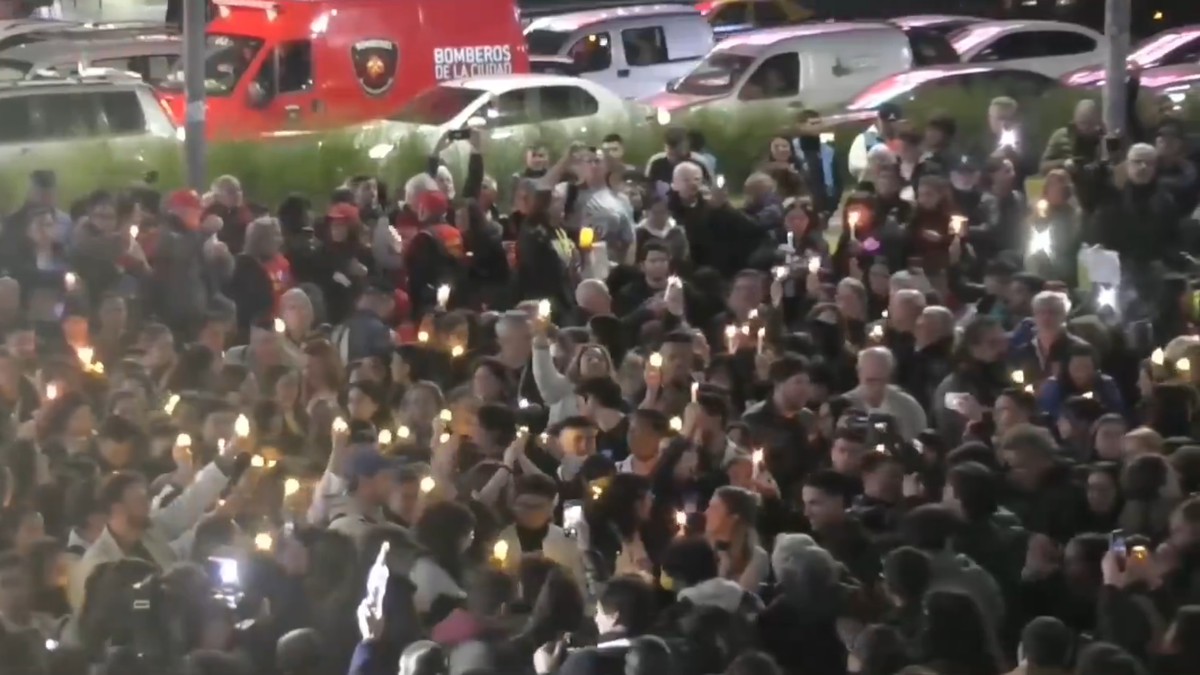 Marcha de Velas por el Garrahan en el Obelisco.