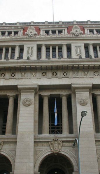 Un preso contagió con tuberculosis a un funcionario judicial durante un traslado al Palacio de Tribunales