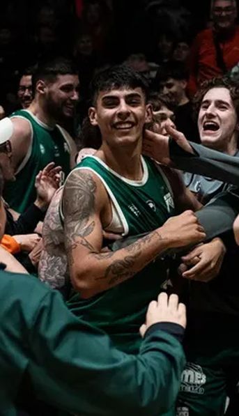 Histórico: Ferro venció a Boca con un triple de aro a aro en el último segundo que enloqueció a todo el básquet argentino