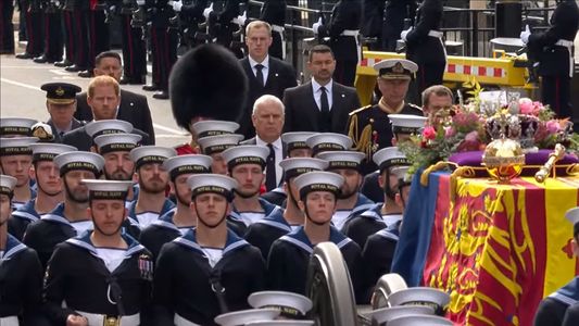 Funeral de la Reina Isabel II: una procesión acompañó los restos de la monarca por Londres