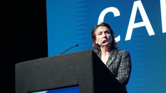 Con la participación de Caputo y Mondino, debaten sobre el posible ingreso de la Argentina a la OCDE