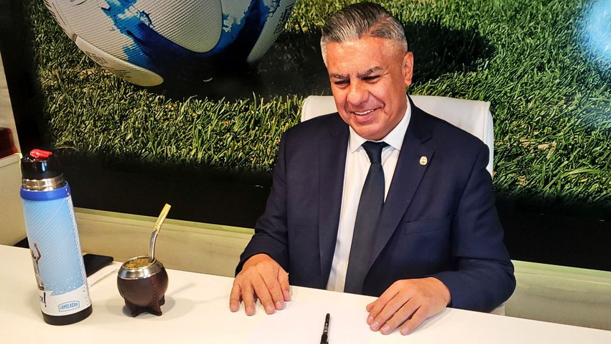 Tapia desmintió el operativo en AFA.