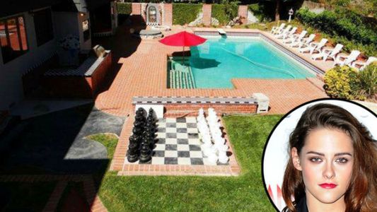 La familia de Kristen Stewart vende su mansión decorada especialmente