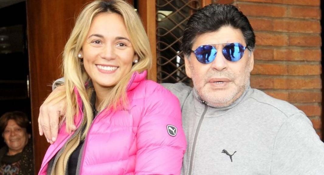 Maradona está bajoneado y quiere reconquistar a Rocío Oliva: Le mandó un mensaje para que vuelva