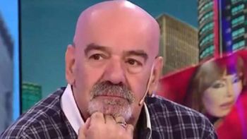 Carlos Sánchez está internado en medio de su lucha contra el cáncer