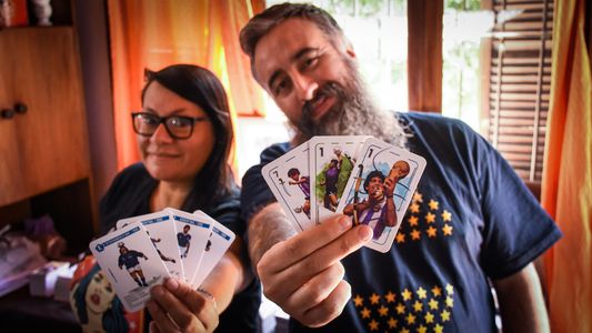 Creó las Cartas de D10S y ya prepara las de Lionel Messi