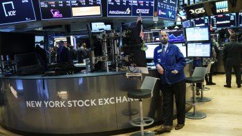 Fuerte retroceso del índice Merval después de los anuncios económicos