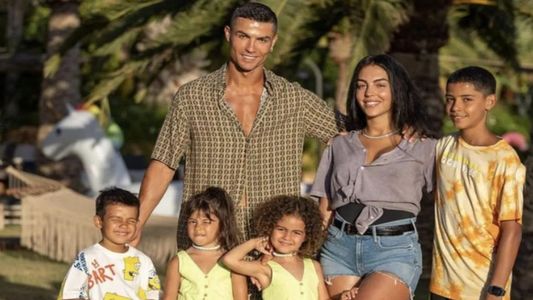 Arabia Saudita hace la vista gorda a una ley fundamental para que Cristiano Ronaldo pueda vivir con su pareja