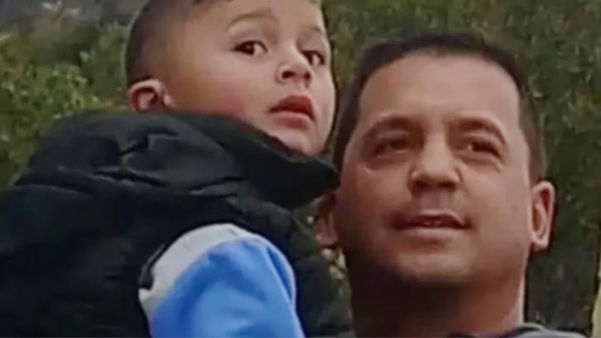 Los pesquisas sospechan que Cristian se arroj&oacute; de inmediato para intentar rescatarlo, pero ninguno logr&oacute; salir de las aguas profundas.