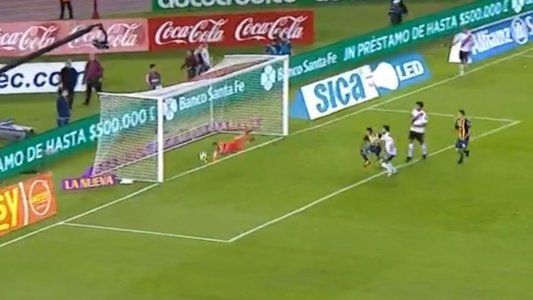 River-Rosario Central: los videos de las dos grandes atajadas de Franco Armani, a quien los hinchas pidieron para la Selección