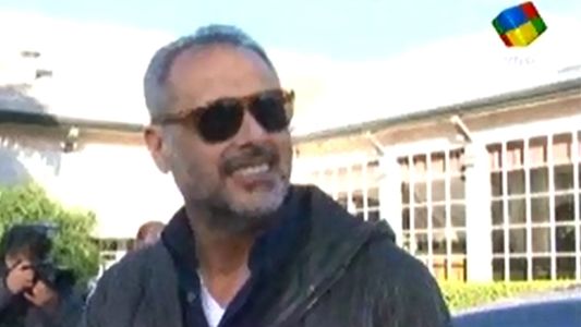 El primer beso público de Jorge Rial y Agustina Kämpfer