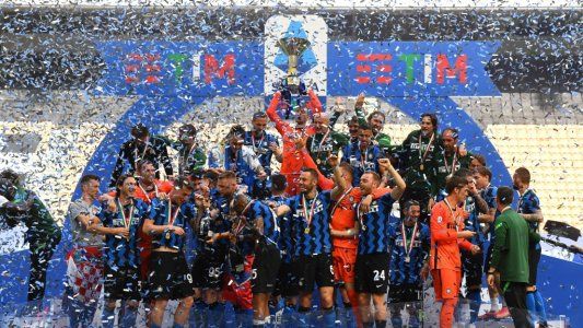 El Inter goleó al Udinese y su fiesta fue completa