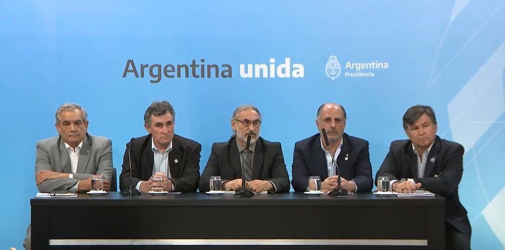 El Gobierno y el campo se juntaron y comenzó un período de negociación para definir si las retenciones llegan al 33%