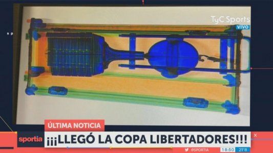 La Copa Libertadores pasó el escáner de Ezeiza y ya está en Argentina