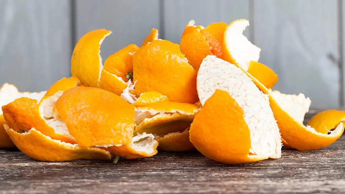 Colocar c&aacute;scaras de mandarina en el sol: para qu&eacute; sirve y por qu&eacute; recomiendan hacerlo